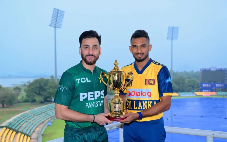 SL Vs PAK toss update: Shadab Khan back in playing XI after 6 months as Pakistan set to bowl SL Vs PAK toss update: Shadab Khan back in playing XI after 6 months as Pakistan set to bowl
